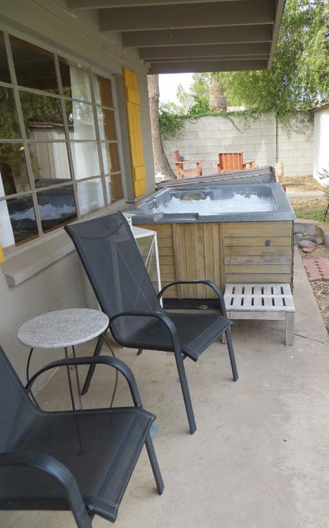 Zenyard Guest House Phoenix Buitenkant foto